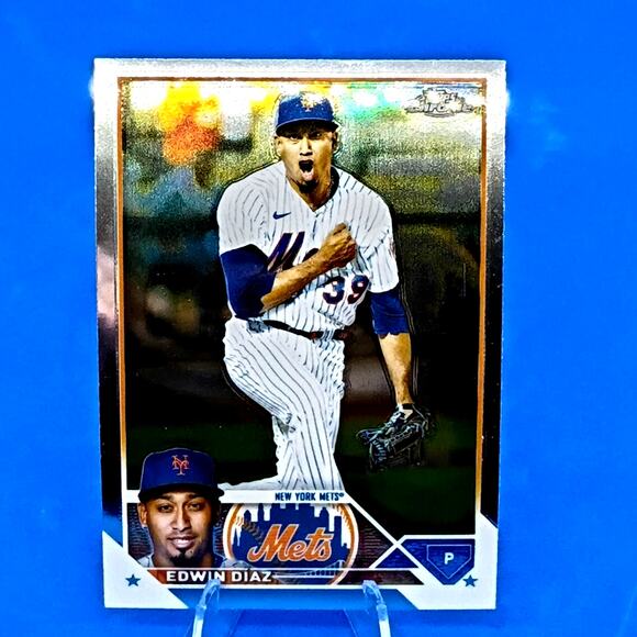 2023 Topps Chrome - Edwin Diaz #215 New York Mets Pitcher - Picture 1 of 3